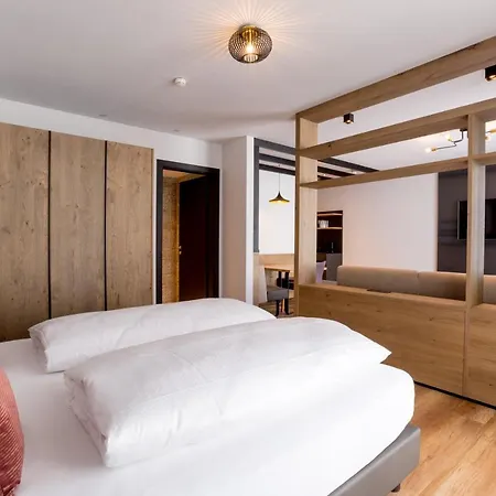 Appartement Der Wolf -suiten Sankt Anton am Arlberg