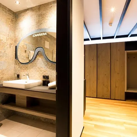 Der Wolf -suiten Appartement Sankt Anton am Arlberg