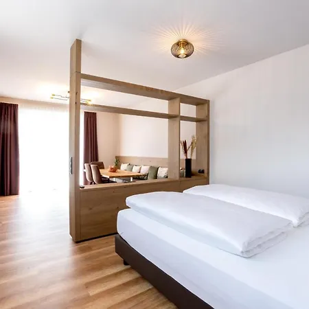 Der Wolf -suiten Apartment Sankt Anton am Arlberg