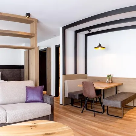 Apartment Der Wolf -suiten Sankt Anton am Arlberg