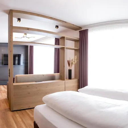 Der Wolf -suiten Apartment Sankt Anton am Arlberg