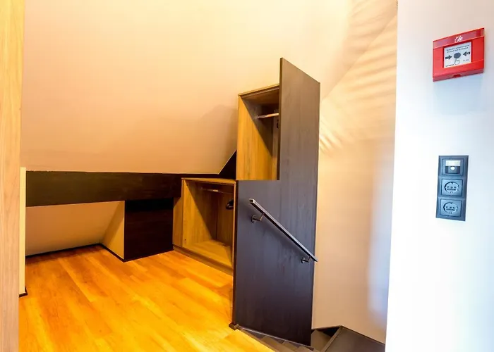 Der Wolf -suiten Lägenhet Sankt Anton am Arlberg