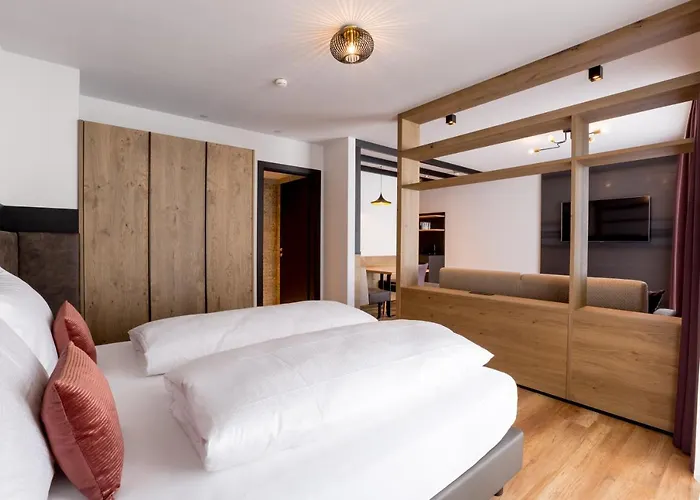 Апартаменты Der Wolf -suiten Санкт-Антон-ам-Арльберг